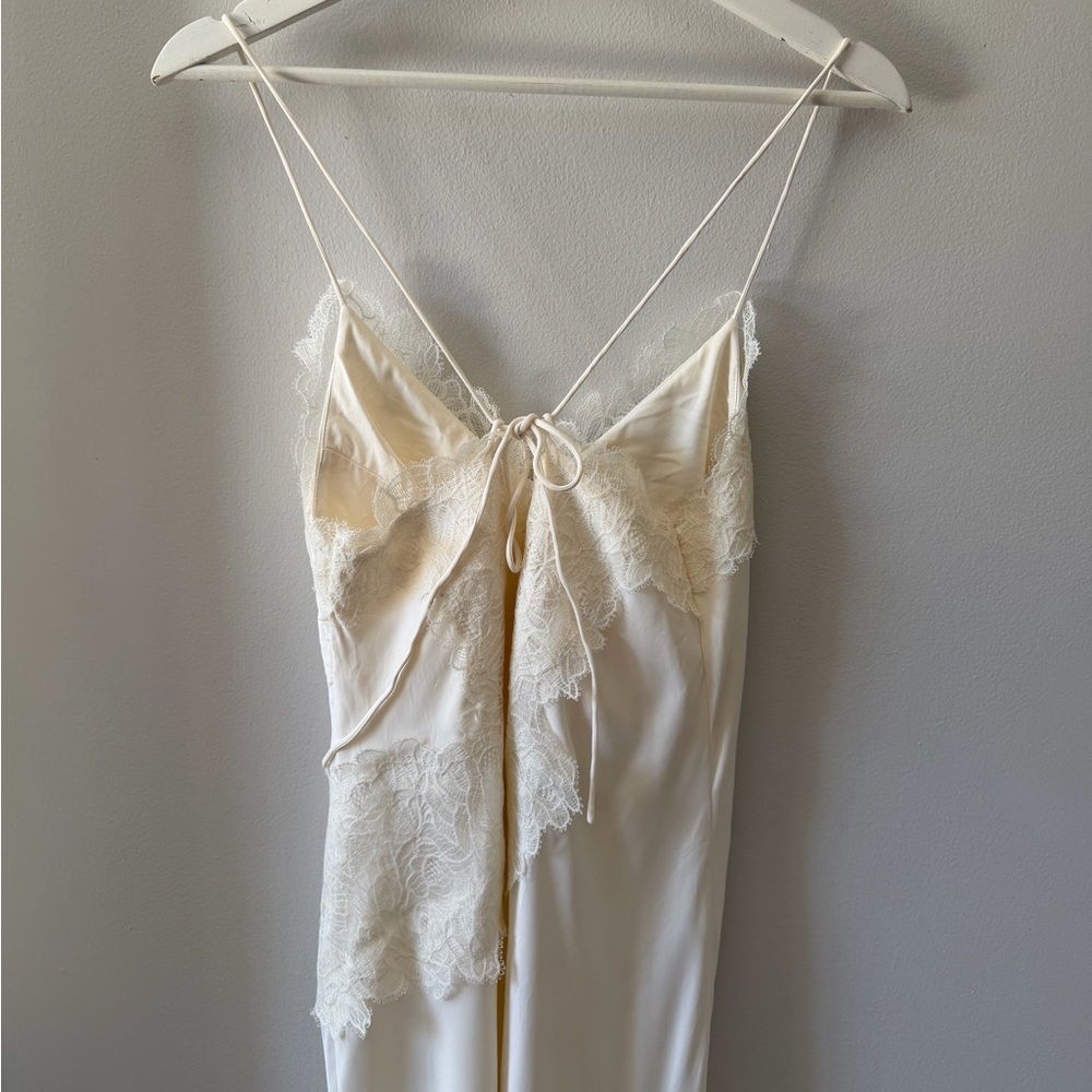 RÓHE Lace-trimmed Satin Maxi Dress - Picture 5 of 9